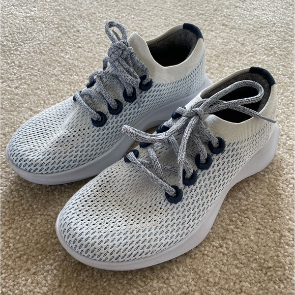 Allbirds Women’s Sneaker - Picture 1 of 7